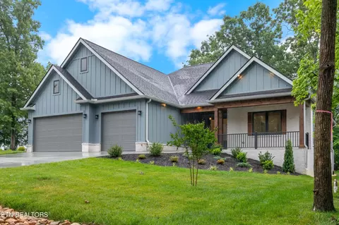208 Ootsima Way, Loudon, TN 37774