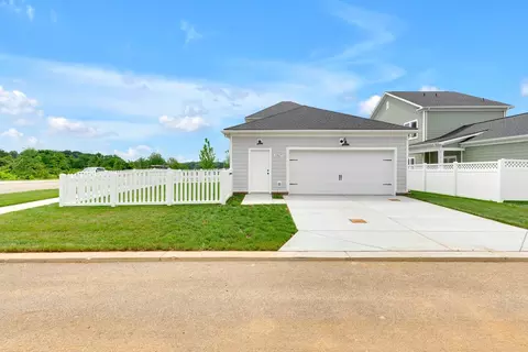 Exterior - 1815 Flatwaters St, Spring Hill, TN 37174 photo 9 of 10