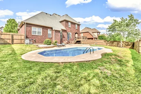 420 Carson Bailey Ct, Clarksville, TN 37043