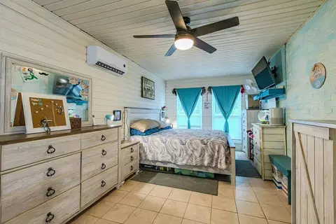 Bedroom - 60 Lynn St, Morrison, TN 37357 photo 3 of 5