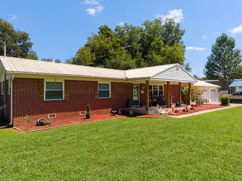 Exterior - 60 Lynn St, Morrison, TN 37357 photo 2 of 4
