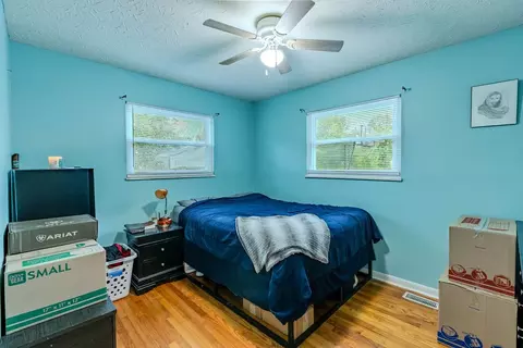 Bedroom - 60 Lynn St, Morrison, TN 37357 photo 1 of 5