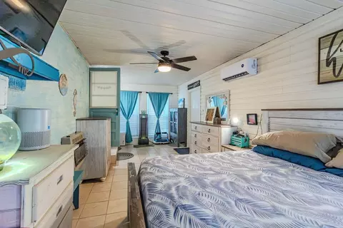Bedroom - 60 Lynn St, Morrison, TN 37357 photo 4 of 5