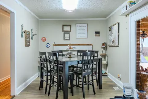 Dining - 60 Lynn St, Morrison, TN 37357 photo 1 of 1