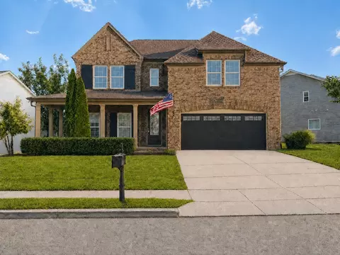 2012 Devonwood Ln, Thompsons Station, TN 37179