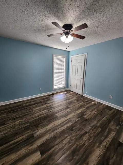 Bedroom - 1149 Oak Grove Rd, Goodspring, TN 38460 photo 1 of 2