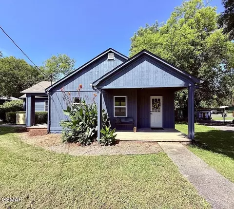 528 N College St, Madisonville, TN 37354