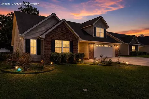 67 Gem Dr, Rossville, GA 30741