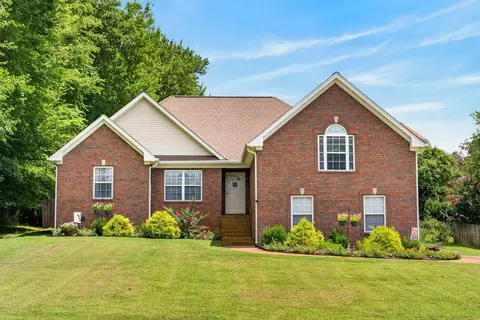 395 Bonita Pkwy, Hendersonville, TN 37075