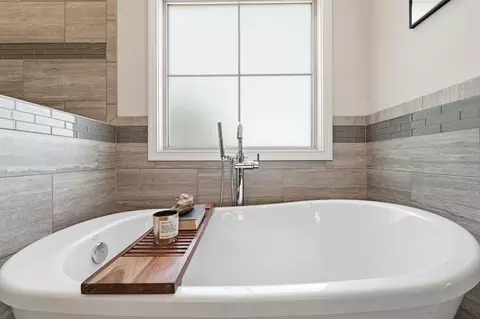 Bath - 4555 Webb Rd, Murfreesboro, TN 37128 photo 1 of 4