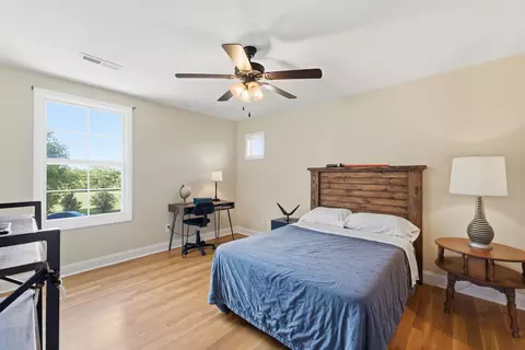 Bedroom - 4555 Webb Rd, Murfreesboro, TN 37128 photo 4 of 4
