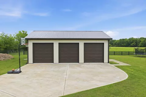 Exterior - 4555 Webb Rd, Murfreesboro, TN 37128 photo 1 of 14