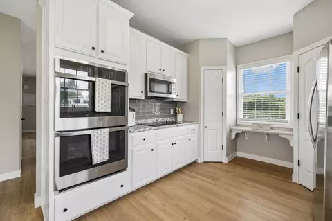 Kitchen - 3695 Dobbin Rd, Springfield, TN 37172 photo 2 of 4