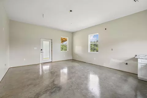 Living - 3695 Dobbin Rd, Springfield, TN 37172 photo 3 of 3