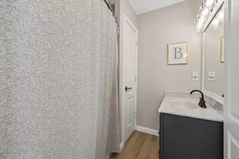 Bath - 3695 Dobbin Rd, Springfield, TN 37172 photo 5 of 5