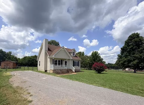 104 Deer Point Rd, Unionville, TN 37180