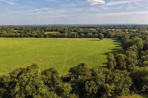 1304 Wallace Thompson Rd, Lewisburg, TN 37091