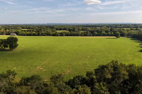 1308 Wallace Thompson Rd, Lewisburg, TN 37091
