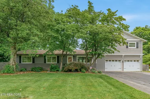 7017 Kinzalow Dr, Knoxville, TN 37909