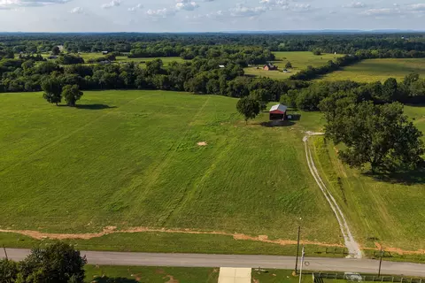 1344 Wallace Thompson Rd, Lewisburg, TN 37091