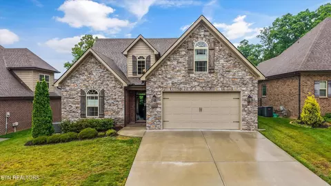 1653 Sugarfield Ln, Knoxville, TN 37932