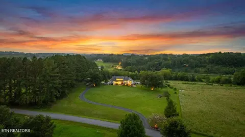 1222 Green Ct, Seymour, TN 37865