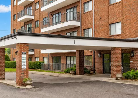 200 Sanders Ferry Rd #1303, Hendersonville, TN 37075