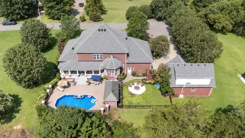 327 N Central Ave, Watertown, TN 37184