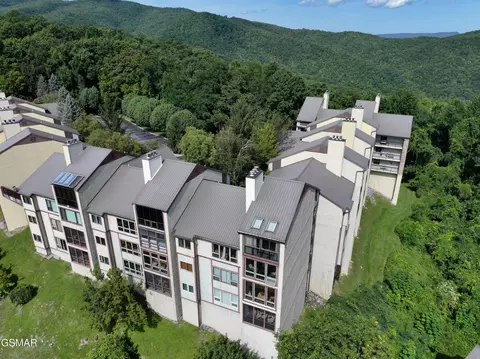 1130 Ski View Dr #210, Gatlinburg, TN 37738