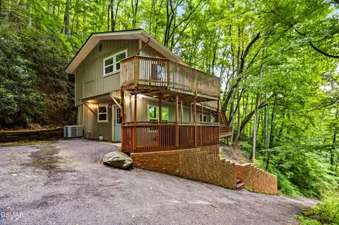 903 Heiden Ct, Gatlinburg, TN 37738