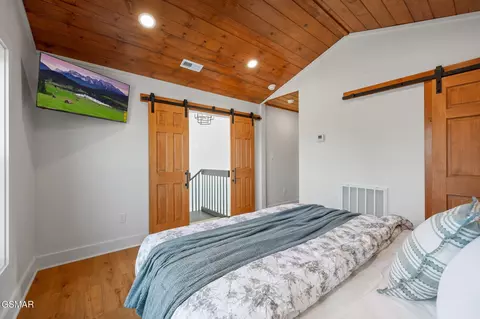 Bedroom - 2385 Forge Hideaway Loop #6B, Pigeon Forge, TN 37863 photo 6 of 9
