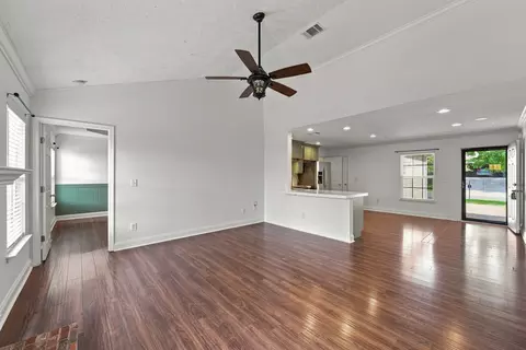 Living - 4014 Sequoia Trl, Spring Hill, TN 37174 photo 6 of 6