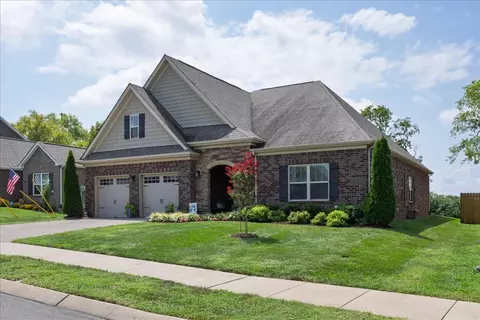 Exterior - 1045 Windemere Dr, Gallatin, TN 37066 photo 2 of 7
