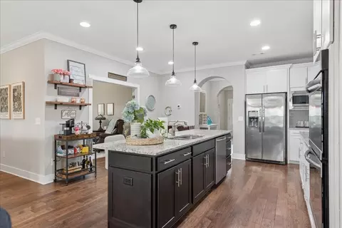 Kitchen - 1045 Windemere Dr, Gallatin, TN 37066 photo 2 of 5