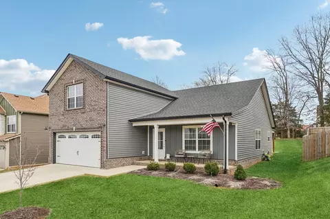 803 Lillian Grace Dr, Clarksville, TN 37043