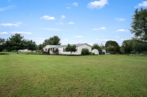 Exterior - 184 Mcgowan Rd, Morrison, TN 37357 photo 5 of 13