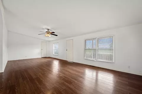 Living - 184 Mcgowan Rd, Morrison, TN 37357 photo 2 of 10