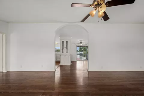 Living - 184 Mcgowan Rd, Morrison, TN 37357 photo 5 of 10