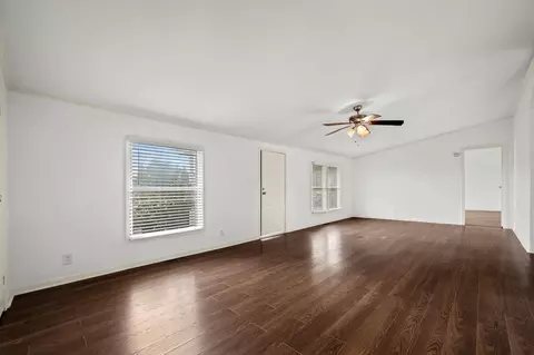 Living - 184 Mcgowan Rd, Morrison, TN 37357 photo 3 of 10