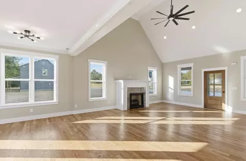 Living - 125 Mila Mae, Ocoee, TN 37361 photo 1 of 3
