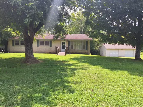 1221 Ethridge Red Hill Rd, Lawrenceburg, TN 38464