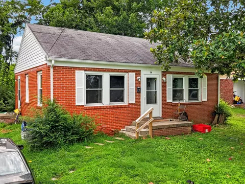 54 Robin Rd, Hopkinsville, KY 42240