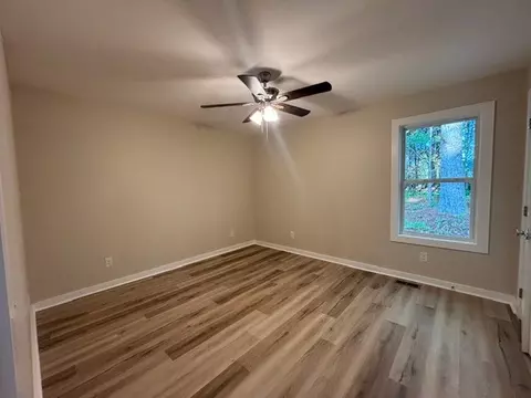 Bedroom - 3131 Oak Grove Rd, Goodspring, TN 38460 photo 1 of 2