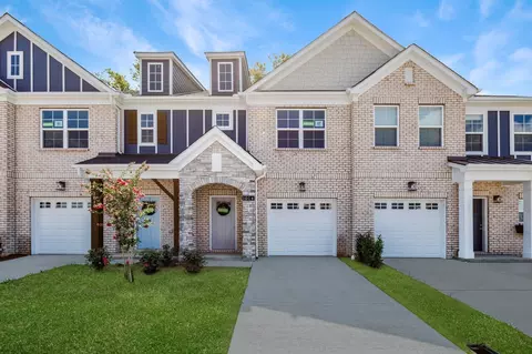 163 Rothwood Pvt Dr, Hendersonville, TN 37075