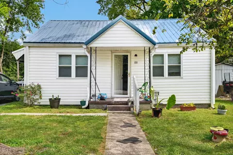 101 S Legion Cir, Hopkinsville, KY 42240