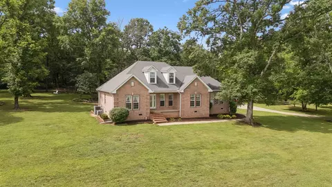698 Goshen Rd, Lebanon, TN 37087