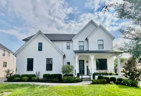 2049 Belsford Dr, Nolensville, TN 37135