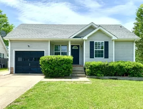 329 Broadmore Dr, Clarksville, TN 37042