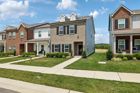 977 Nance Ln, Lebanon, TN 37087