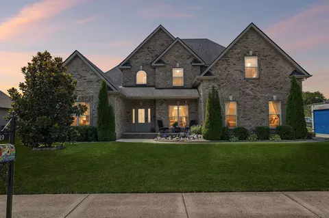 Exterior - 5149 Prickly Pine Pl, Murfreesboro, TN 37129 photo 4 of 12